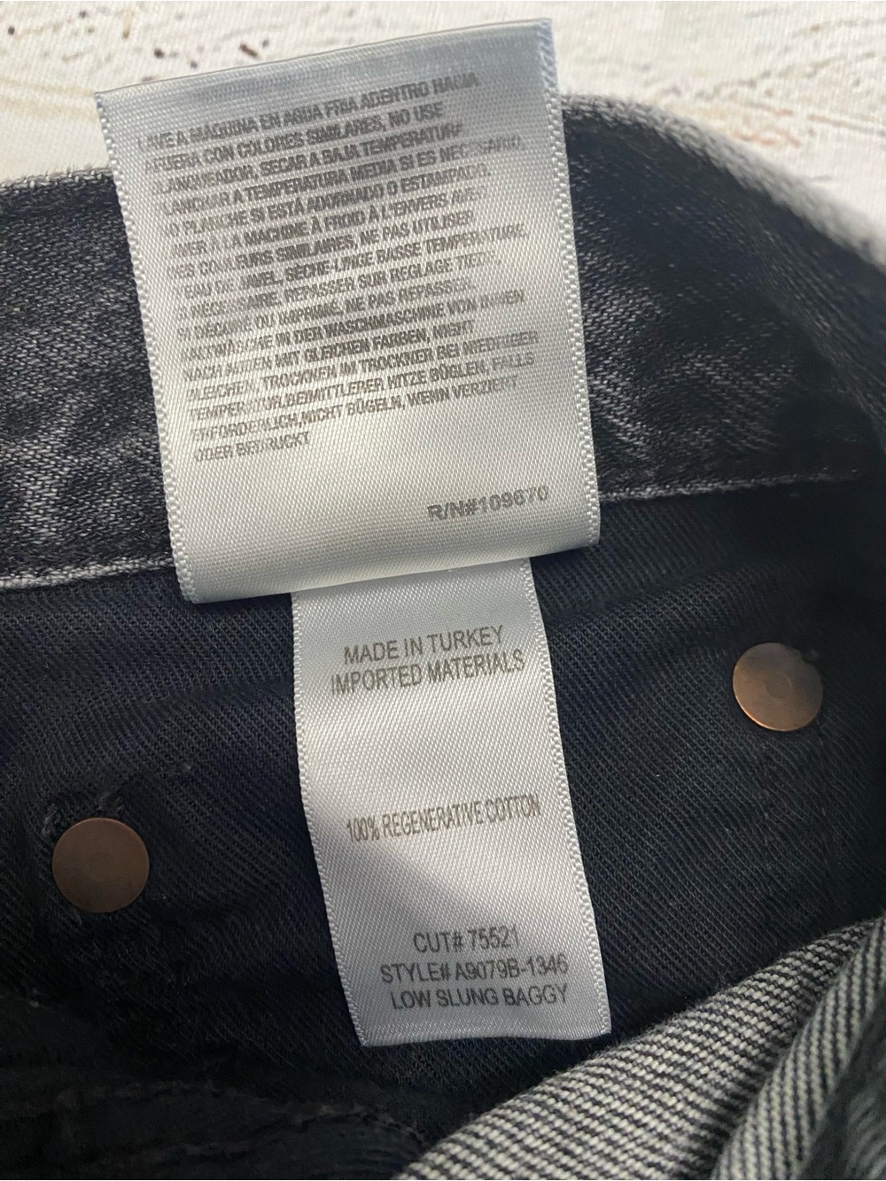 Agolde Low Slung Baggy Jeans in Washed Black size 28 - Picture 12 of 15
